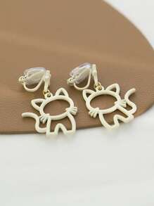 1 Pair Of Beige Cute Cat Ear Earrings, Unique Design, Fashionable And Versatile Ear Clips Suitable For Girls With No Pierced Ears - Beige - View 3