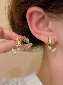 Set de 2 pares de pendientes de botón con forma de flor de tulipán sencillos y elegantes, adecuados para vacaciones, fiestas, citas, regalos y uso diario en San Valentín - Amarillo Oro - Ver 4