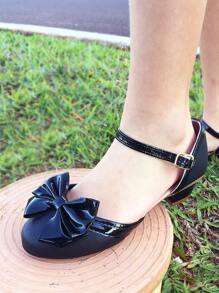 Little toe Kids Heeled Sandals - Black - View 1