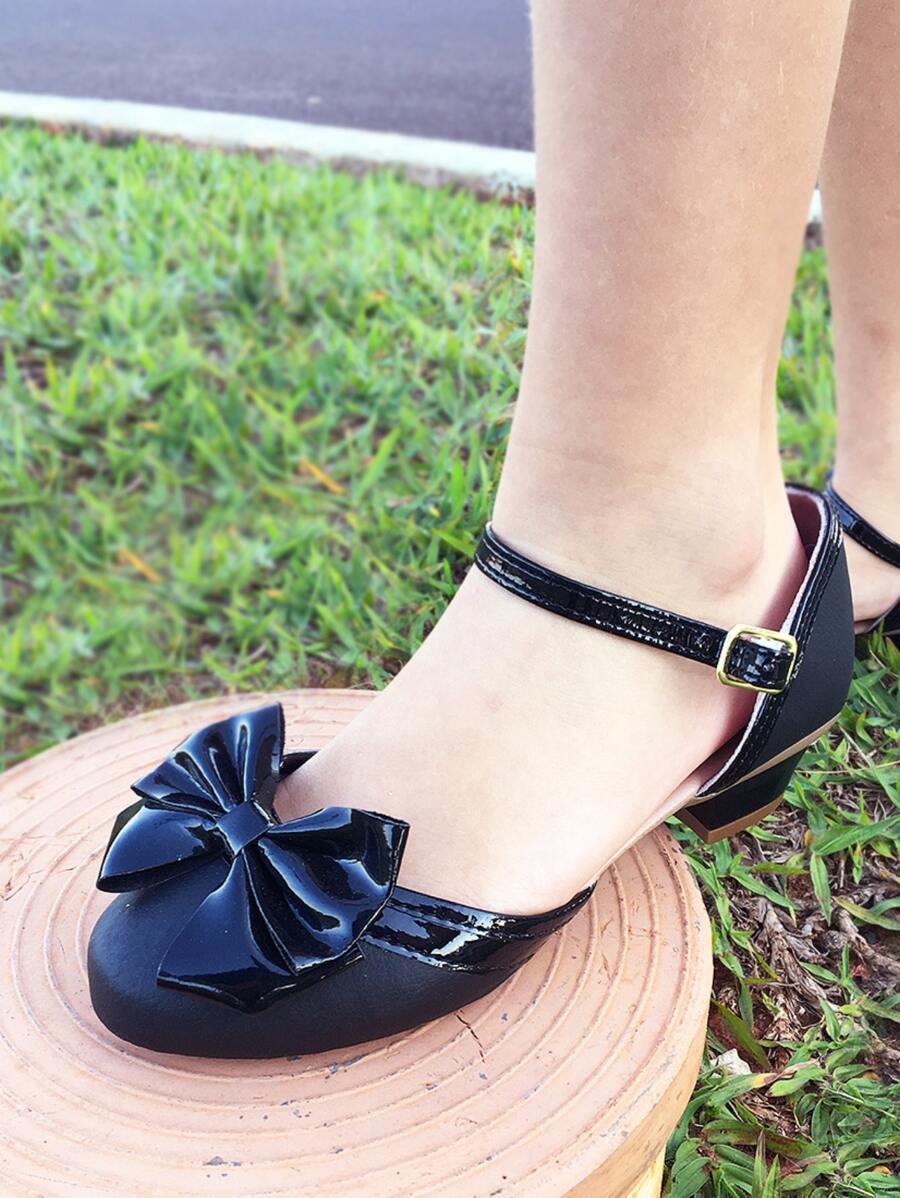 Little toe Kids Heeled Sandals - Black - View 1