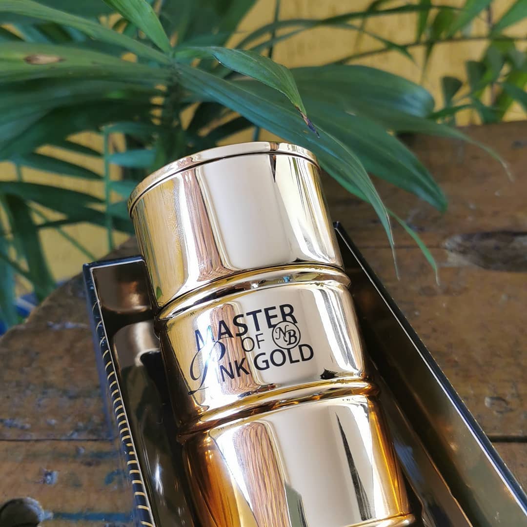 Perfume and Fragrances - Oro rosa - Ver 1