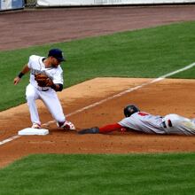 1pc Baseball Sliding Mitt Pad, Black Softball Sliding Guard, Sports Glove For Left Hand - Black - View 7