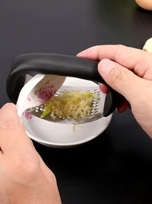 1/2 件不锈钢蒜泥器，手动压蒜器，多功能厨房小工具，用于压、挤和捣碎大蒜 - 黑色 - 查看 7