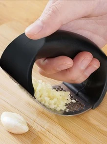 1/2 件不锈钢蒜泥器，手动压蒜器，多功能厨房小工具，用于压、挤和捣碎大蒜 - 黑色 - 查看 2