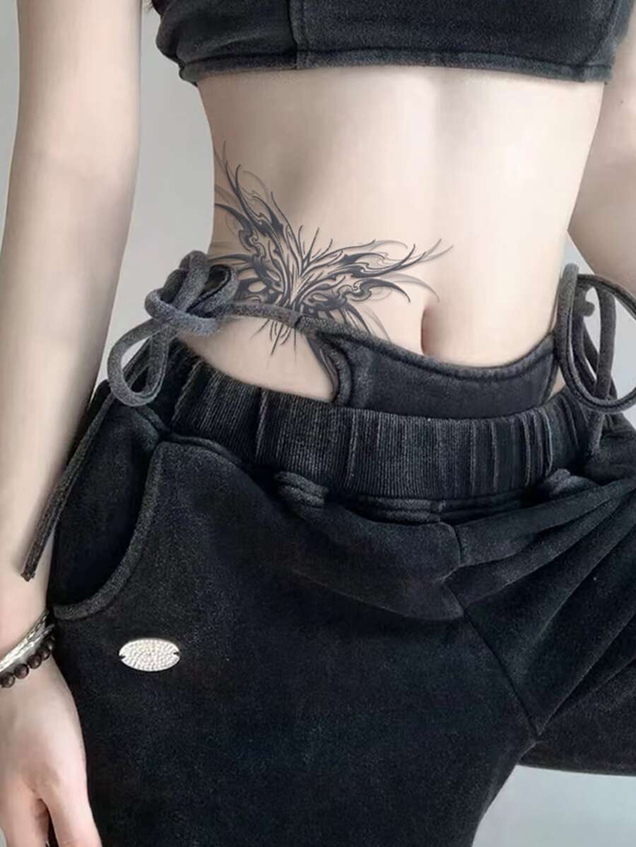 一張性感蝴蝶圖案紋身貼,持續一到兩週,女生紋身色腰部小腿手臂,防水不反光 - 黑色 - 查看 1