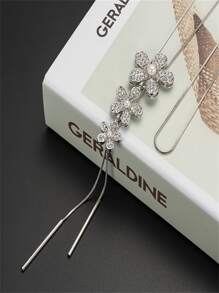 Mặt dây chuyền phụ kiện quần áo đa năng thiết kế ba bông hoa sáng tạo xuyên biên giới mới dành cho phụ nữ, dây chuyền dài áo len ngày lễ tình nhân - trắng - Xem 2