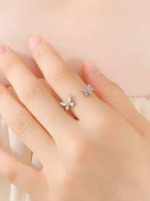 Anillo abierto con diamante de imitación con diseño de mariposa