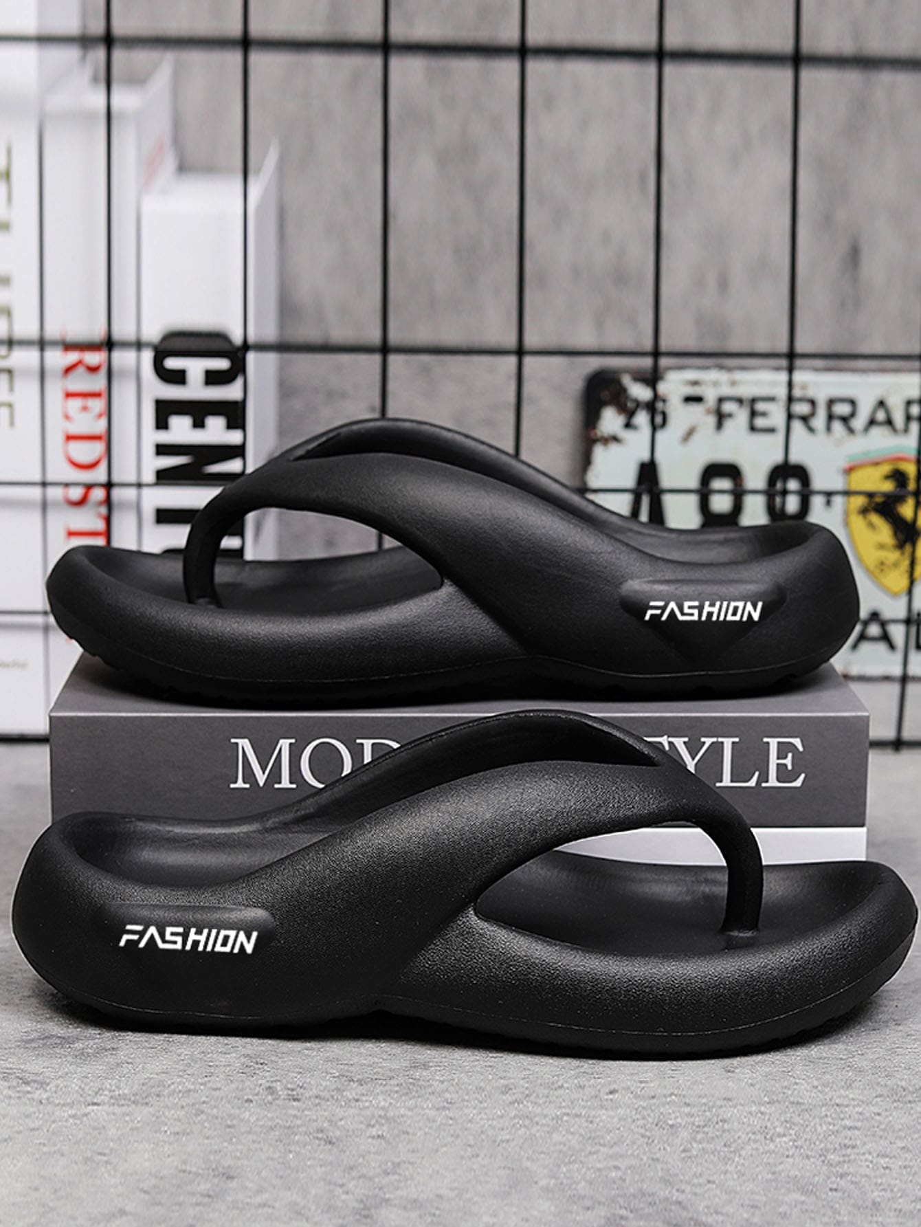 Men's Thick-soled Sports Casual Thong Sandals, Summer Beach Anti-skid Slippers - Black - View 1