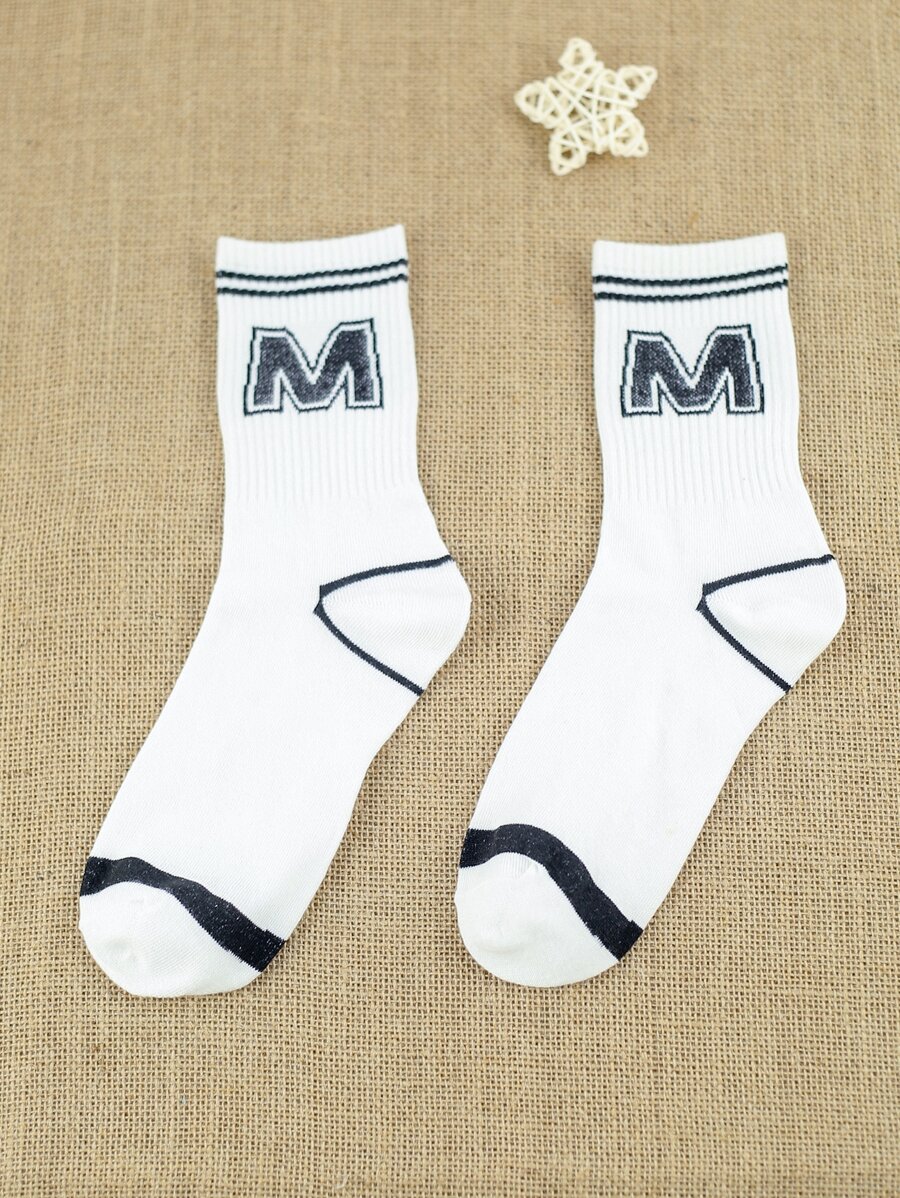 Calcetines de tripulación con estampado de letra - Blanco y Negro - Ver 1