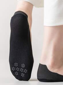 1pair Women's Ice Silk Low Vamp Non-Slip Striped Invisible Boat Socks, Summer