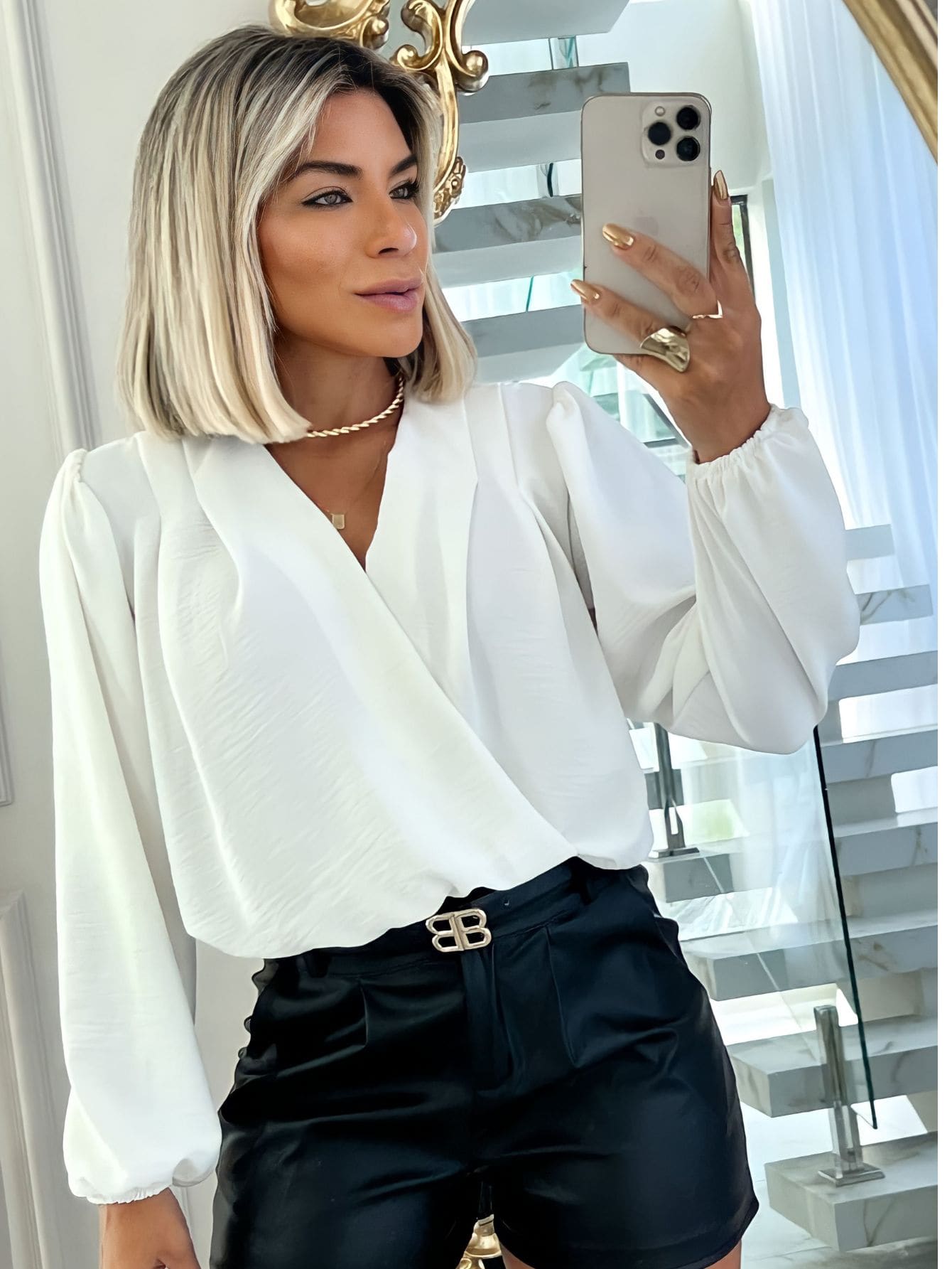 Women Blouses - 白色 - 查看 1