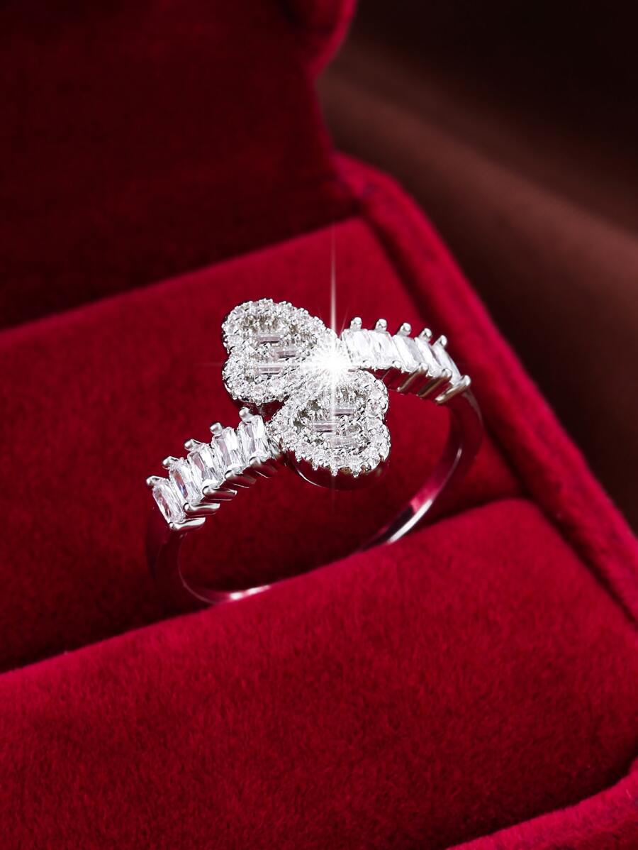 1 pieza Anillo con forma de corazón de cobre con detalles simétricos de circonita cúbica, apto para San Valentín, mamá, madre, Día de la Madre, regalo - Plateado - Ver 1