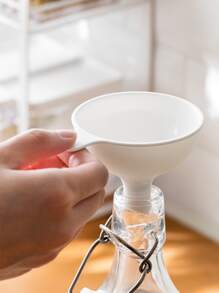 Home Kitchen Funnel Set Canning Funnel Silicone Funnel Food Funnel, Wide Mouth Funnel for Jars Jam Spice Filling Bottles Liquid Oil and Powder - White - View 5