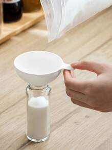 Home Kitchen Funnel Set Canning Funnel Silicone Funnel Food Funnel, Wide Mouth Funnel for Jars Jam Spice Filling Bottles Liquid Oil and Powder - White - View 7