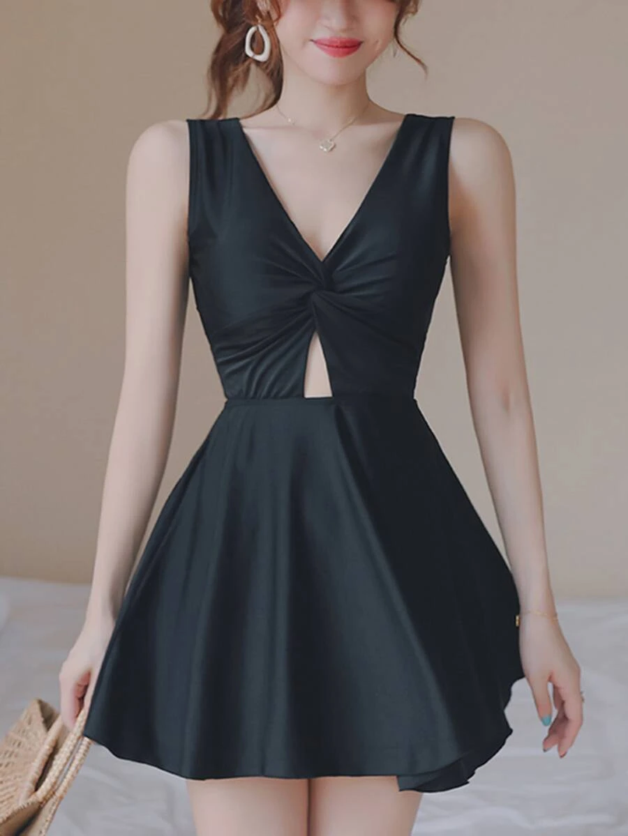 Solid Twist Front Tankini Summer Beach - Black - View 1