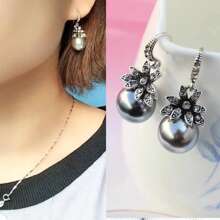 长款仿珍珠耳钩和花形吊坠耳环，适合女士，优雅复古风格情人节、妈妈、母亲、母亲节、礼物