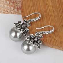 长款仿珍珠耳钩和花形吊坠耳环，适合女士，优雅复古风格情人节、妈妈、母亲、母亲节、礼物