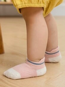 5雙裝嬰幼兒中性防滑襪子，帶字母設計，鞋跟帶，舒適適合日常穿著 - 彩色 - 查看 5
