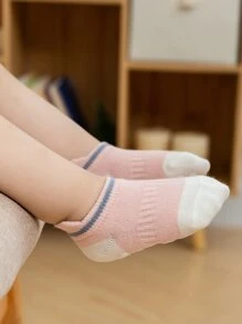 5雙裝嬰幼兒中性防滑襪子，帶字母設計，鞋跟帶，舒適適合日常穿著 - 彩色 - 查看 4