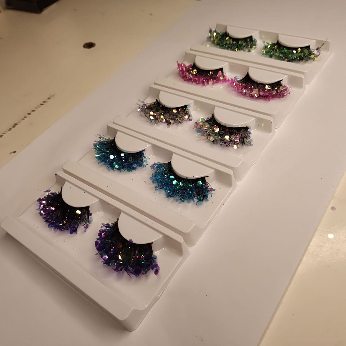 5pairs/set Stage Glitter False Eyelashes Colorful Fiber Luminous Thick Eyelashes - Multicolor - View 1