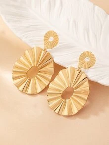 1对褶皱金属耳环，夸张大耳饰，质感十足，欧美风格，女士个性化耳坠 - 金黃色 - 查看 4