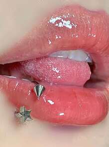 1PC Star Stainless steel Lip Piercing Spike Lip Ring - Silver - View 1