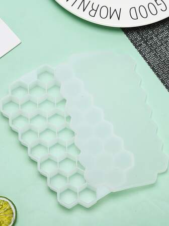 1pc Honeycomb Shape 37 Compartment Silicone Ice Cube Tray With Lid, For Homemade Ice In Fridge, Diy Ice Mold