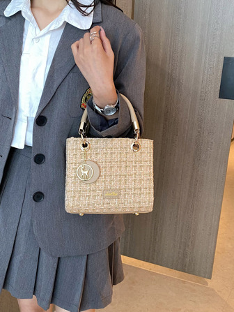 Utsökt, elegant, bärbar, trendig, mini, kakifärgad, rutig, fyrkantig väska med hänge för kvinnor, för damer, bästa personliga presenter för kvinnor, mamma och flickvänner, trendig affärsväska för kvinnor, perfekt för kontor, affärer och arbete, elegant väska för kvinnor