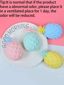 1pc Random Pineapple Design Squeeze Cat Teaser Toy - Multicolor - View 4