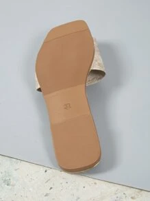 2024 Women's Summer Fashionable Indoor-Outdoor Flat Sandals For Casual Walking, Versatile