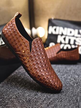 男士休閒一腳蹬鞋帶水潤光澤