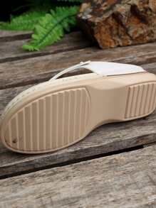 Fashionable & Versatile Simple Style Wedge Heel Slip-on Slippers With Toe Ring