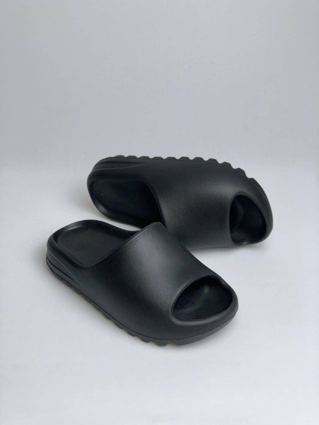 Women Flip-Flops - Black - View 1