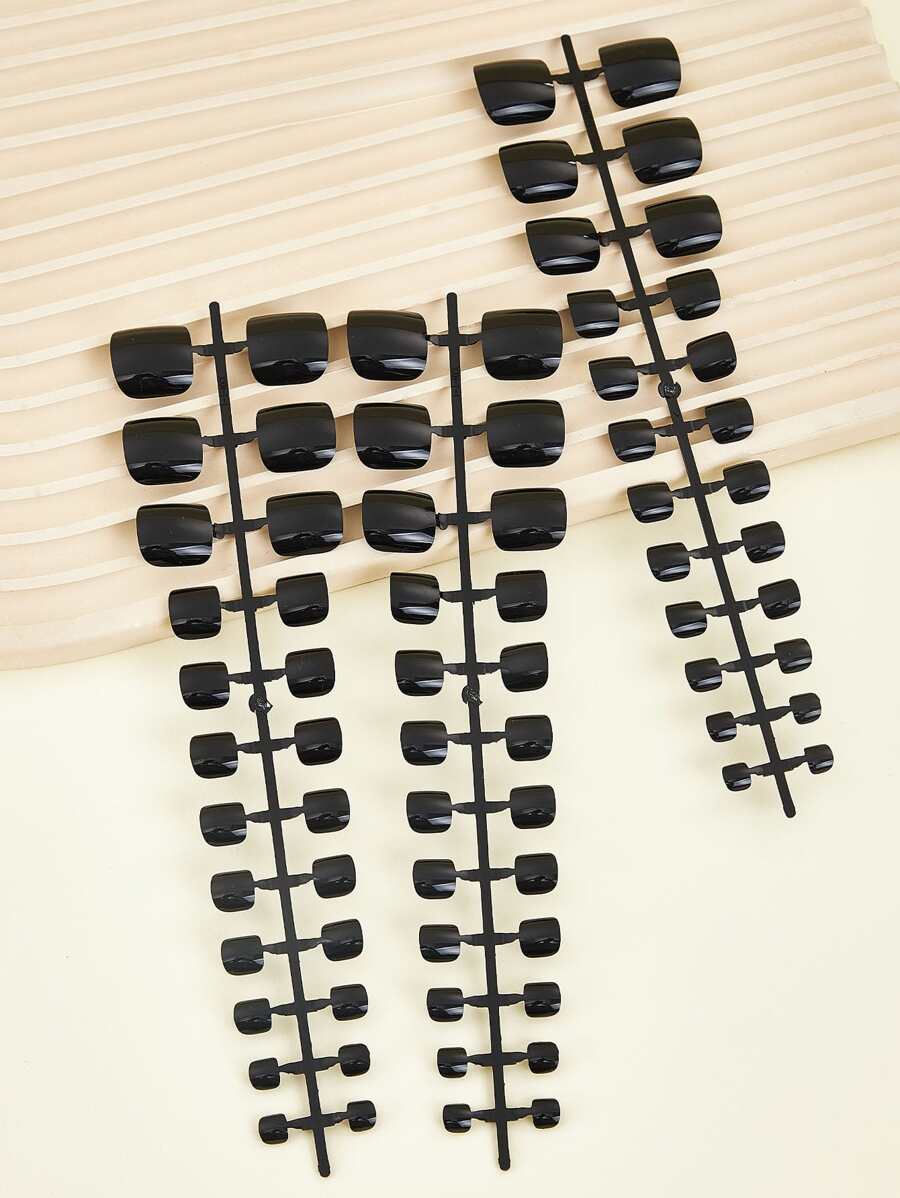 72 pièces Court Carré Ongles , 3 , Pur Noir , DIY Nail Art , Peut Être Peinture Ou Décoré Avec À Strass , Pour Orteil Ongles - Noir - Voir 1