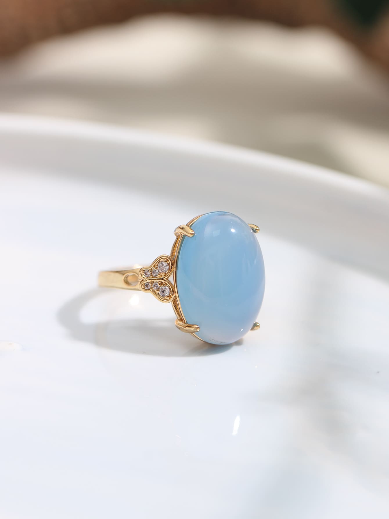 One Sea Blue Oval Stone Ring For Women, Elegant And Luxurious, Classic Fashionable New Style - ring - View 1