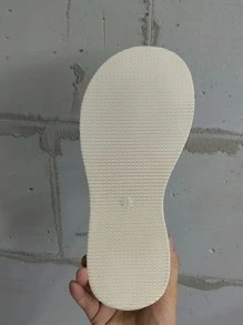 學院瑪麗珍鞋適合女士,扣飾和蝴蝶結裝飾厚底坡跟鞋 - 白色 - 查看 4