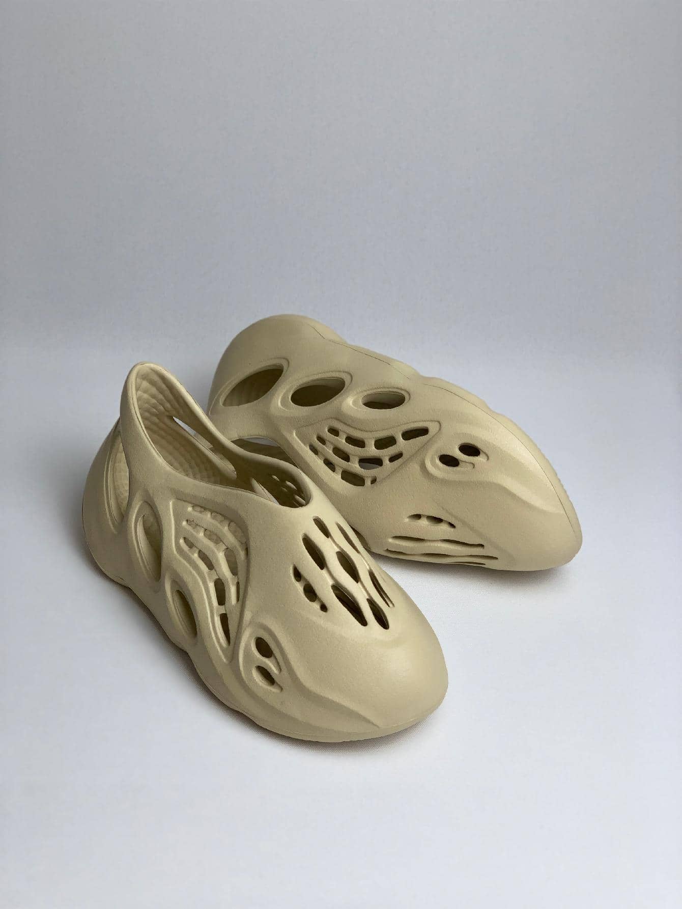 Men Sneakers - Champagne - View 1