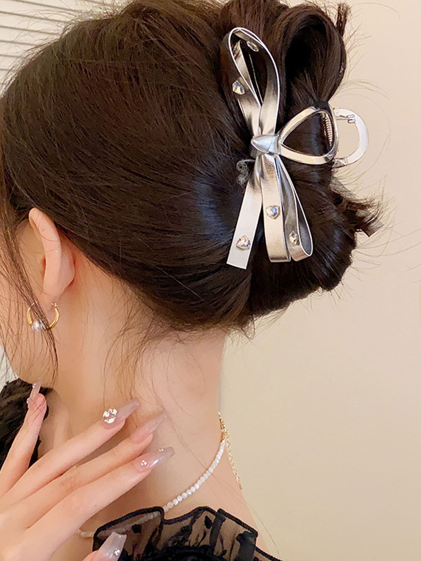 1pc Silver-Tone PU Leather Bowknot & Crystal Hair Claw Cute - Silver - View 1