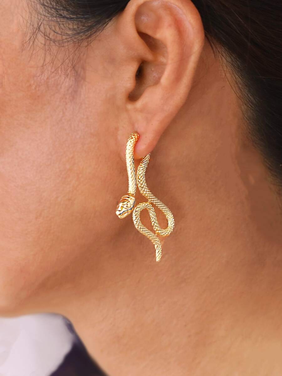 1雙金屬質感蛇動物設計耳環 - 金黃色 - 查看 1