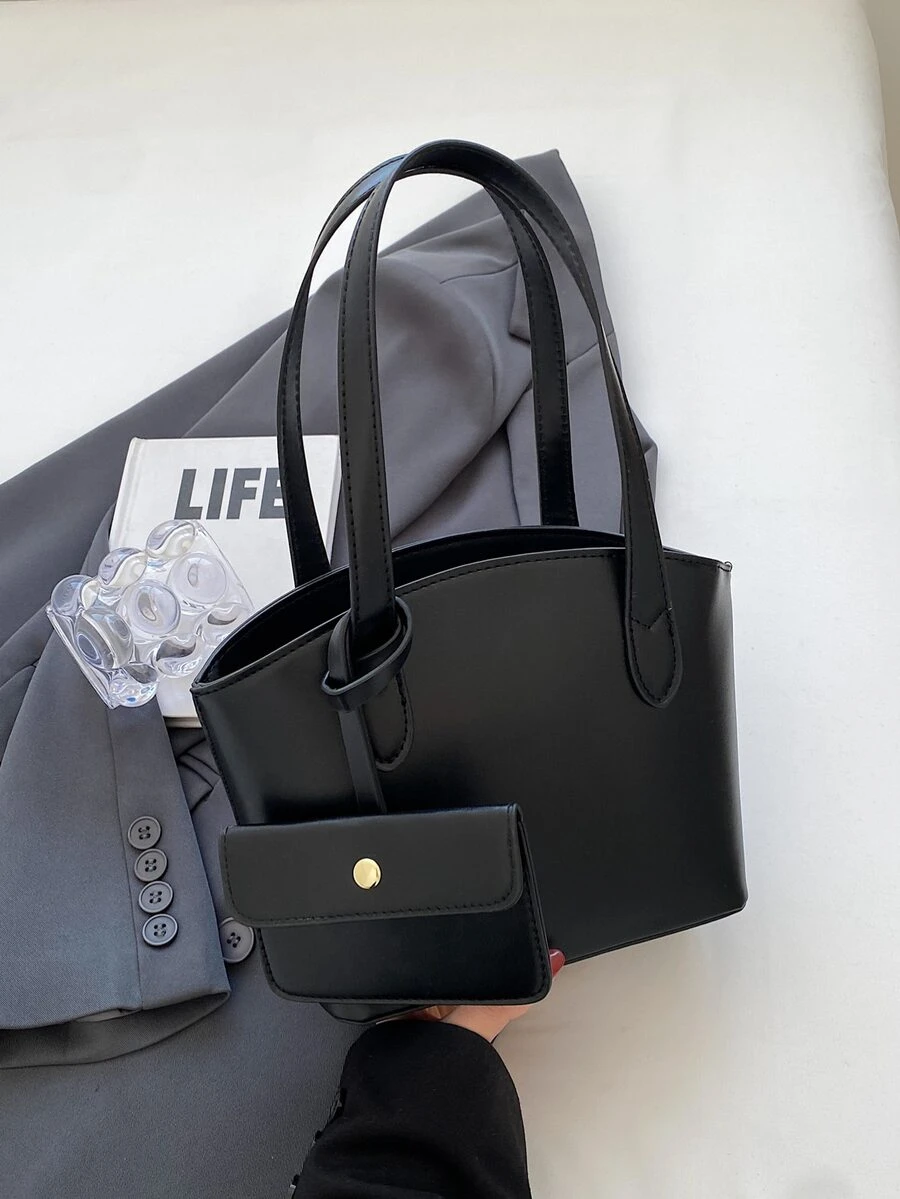 Fashionable Black Shoulder Bag 24 * 18 * 10Cm Complimentary Coin Purse Women's Bag - Black - View 1