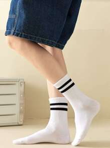 3 de blanco de rayas Calcetines de tubo medio casual deportivo de mujeres Calcetines con tiburón Pantalones Ropa de calle marea Calcetines Medias
