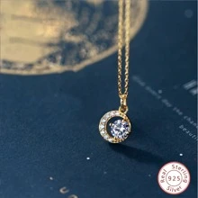 1入組純銀月亮形狀項鍊女性,夏天,禮品適用於朋友,獨特設計,輕奢領鏈條