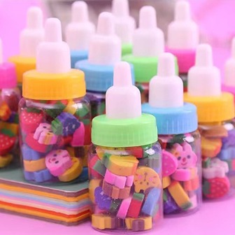 一瓶25顆，卡通橡皮擦散裝迷你鉛筆橡皮擦拼圖橡皮擦桌子寵物組裝拼圖兒童橡皮擦派對禮物、課堂學生獎品、復活節彩蛋填充物、嘉年華禮物、學校用品禮物