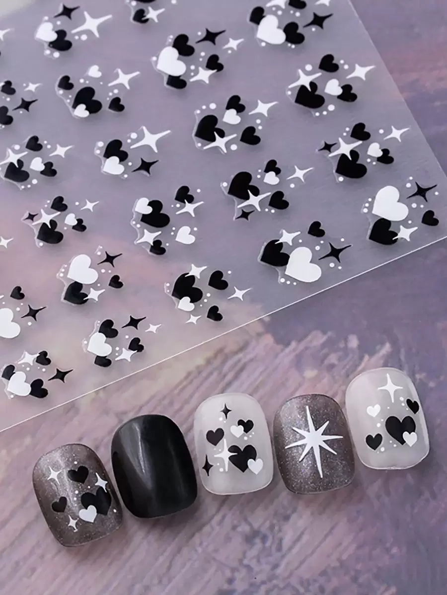 Autocollant d'art d'ongle en forme de cœur noir et blanc avec adhésif, autocollants d'ongle de décals de cœur noir et d'étoiles blanches DIY