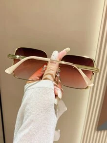 1 Pair Retro Square Metal Frame Unisex Decorative Glasses, Suitable For Street, Travel, Driving, Sports, Beach, Festivals, Vacation, Outdoor Activities, Party Outfits For Summer Beach Vacation,Outdoor,Travel