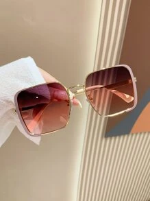 1 Pair Retro Square Metal Frame Unisex Decorative Glasses, Suitable For Street, Travel, Driving, Sports, Beach, Festivals, Vacation, Outdoor Activities, Party Outfits For Summer Beach Vacation,Outdoor,Travel