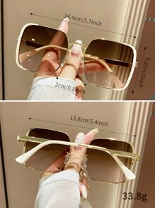 1 Cặp kính gọng vuông kiểu retro bằng kim loại, phù hợp cho cả nam và nữ, thích hợp cho phong cách đường phố, du lịch, lái xe, thể thao, bãi biển, lễ hội, kỳ nghỉ, câu cá, hoạt động ngoài trời, đi chơi, dự tiệc. Trang phục thanh lịch cho kỳ nghỉ hè ở bãi biển, hoạt động ngoài trời, du lịch. Kính thời trang kiểu dáng thanh lịch với gọng vuông ngoại cỡ. - màu nâu - Xem 4