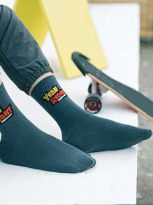 6 Pairs Random Men's Personality Mid-Calf Street Style Socks