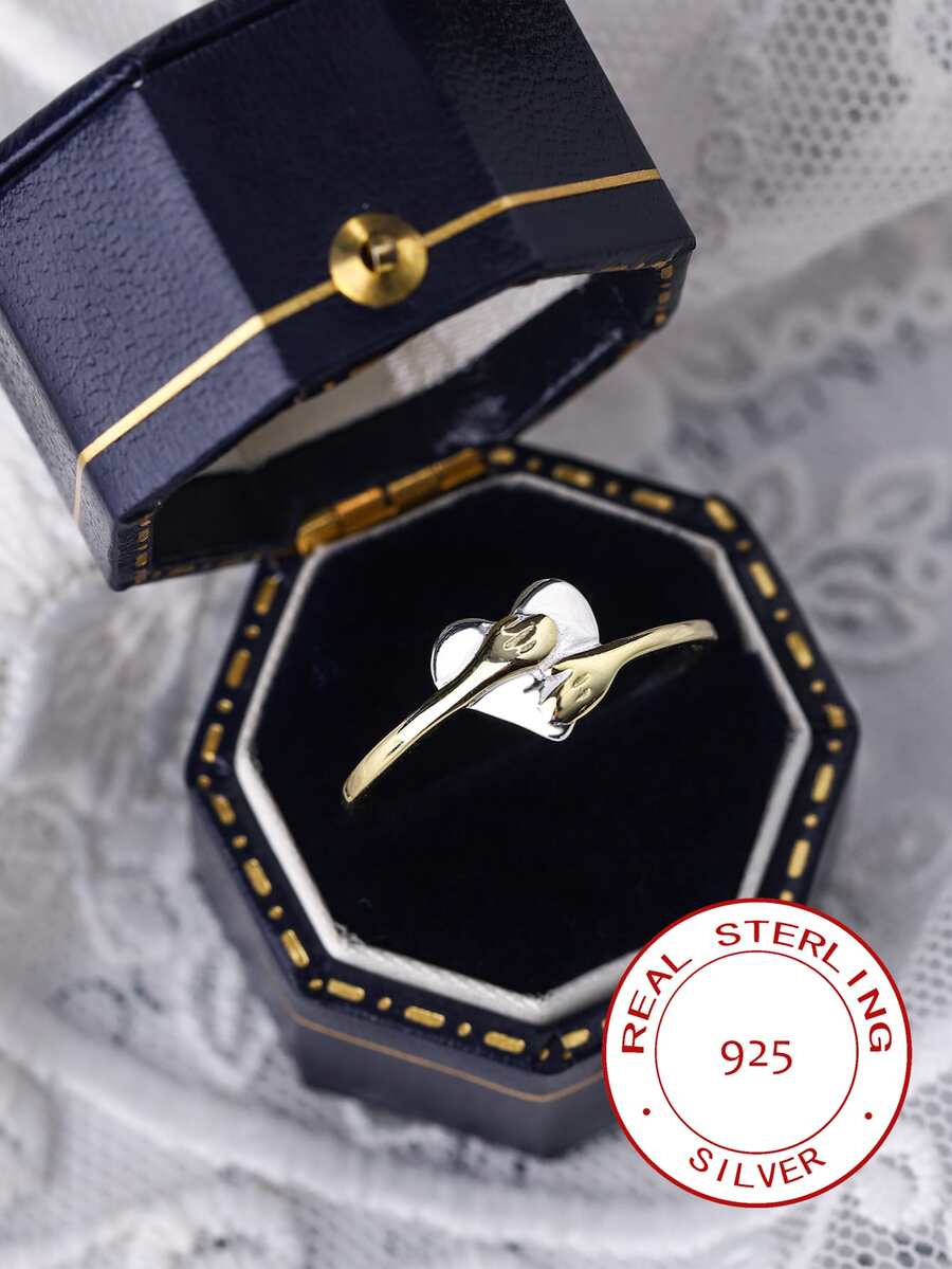 S925纯银手握心形戒指，时尚简约双色拥抱心形个性创意指环 - 金色 - 查看 1