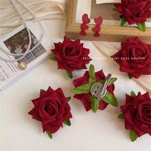 紅色的&粉色的玫瑰絲絨花髮夾&胸針 - 紅色 - 查看 2